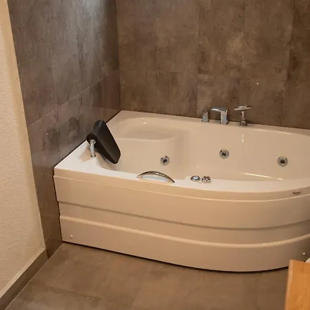 Hotel Eski Kapi *